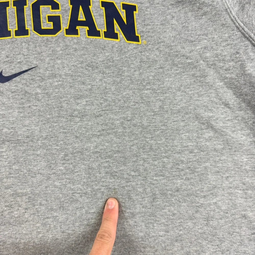 Vintage Nike Sweatshirt Men's 2XL Gray Michigan Wolverines NCAA College Pullover